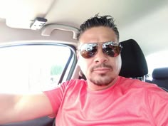 <em><strong>Andrés G.</strong></em>